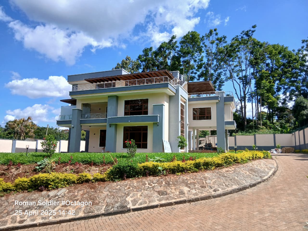 Two Rivers - Luxury Exterior